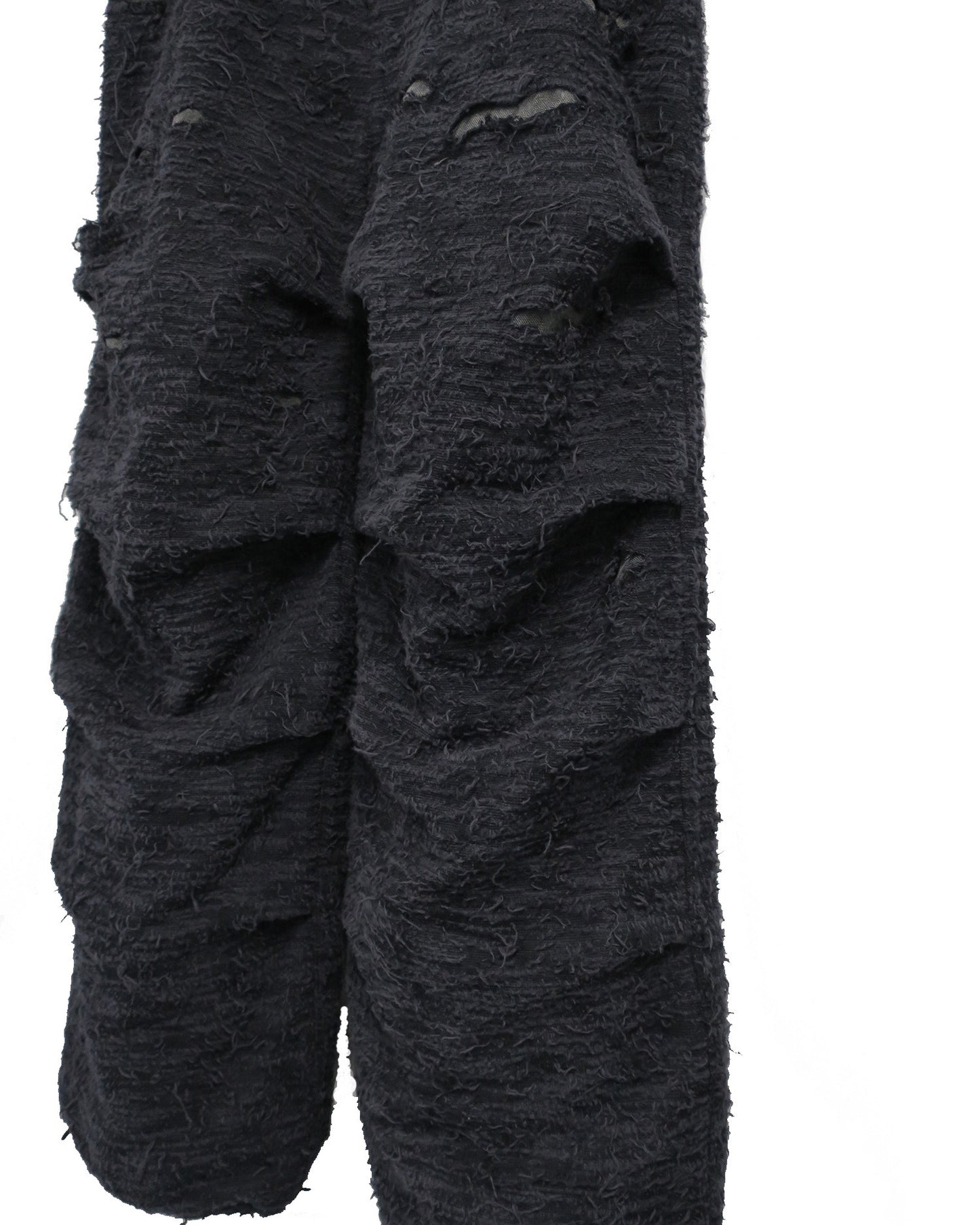 DISTRESSED  FABRIC 4-TUCK TROUSERS / BLACK