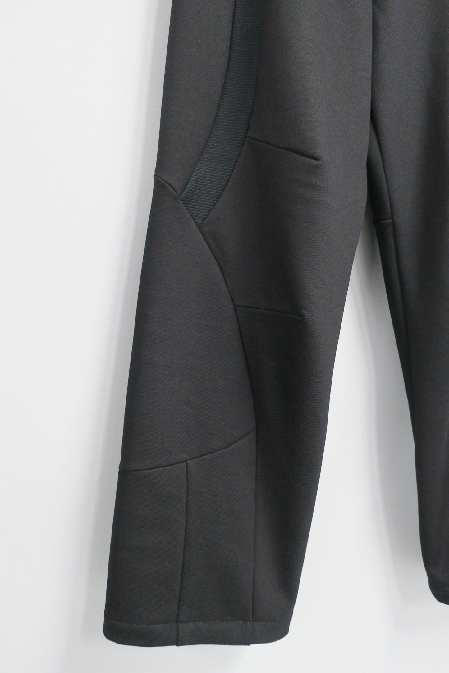 【SALE】THREE-D JERSEY TROUSERS / BLACK