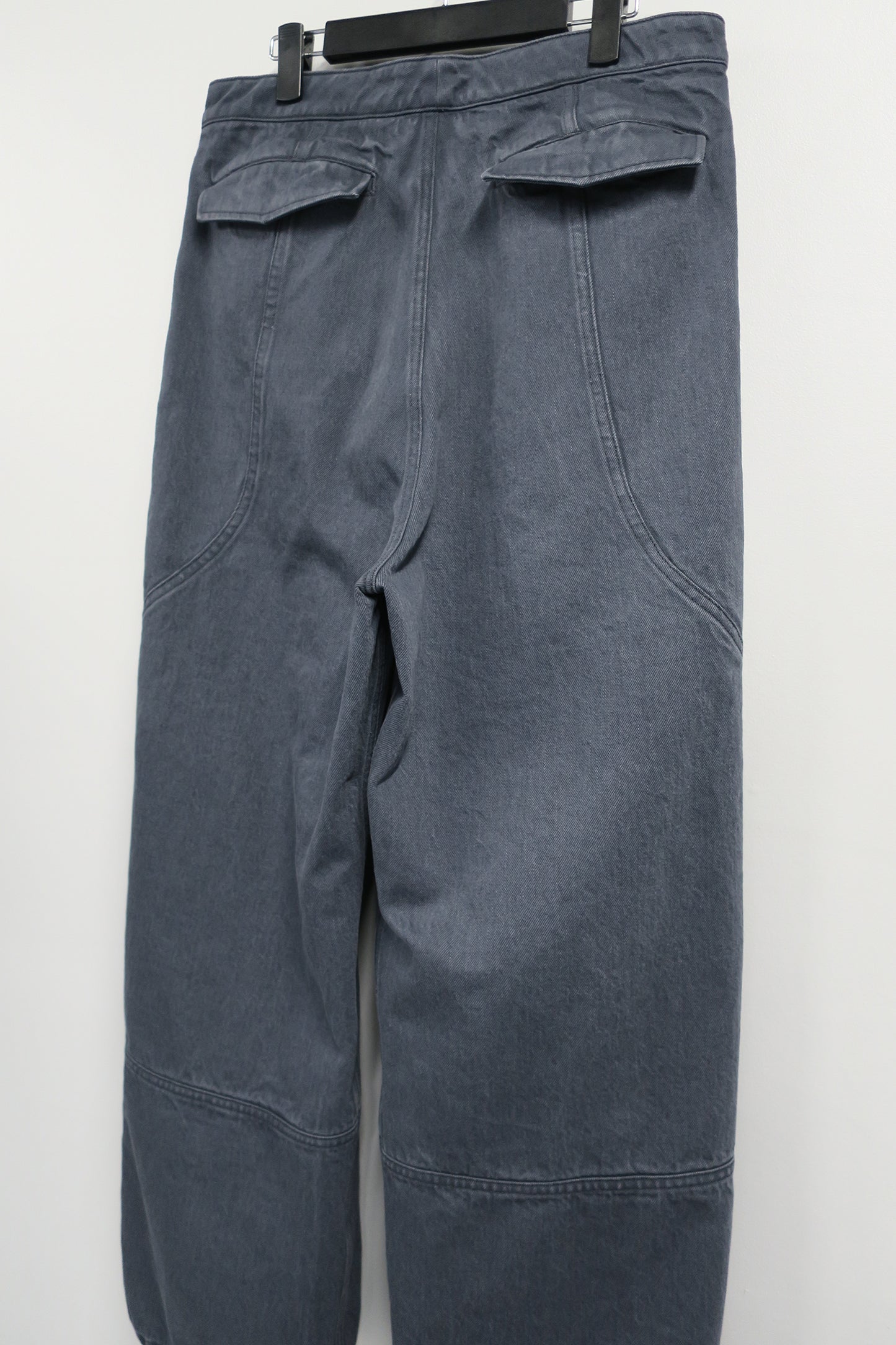 【SALE】DEFORMATION DENIM TROUSERS/ CHARCOAL