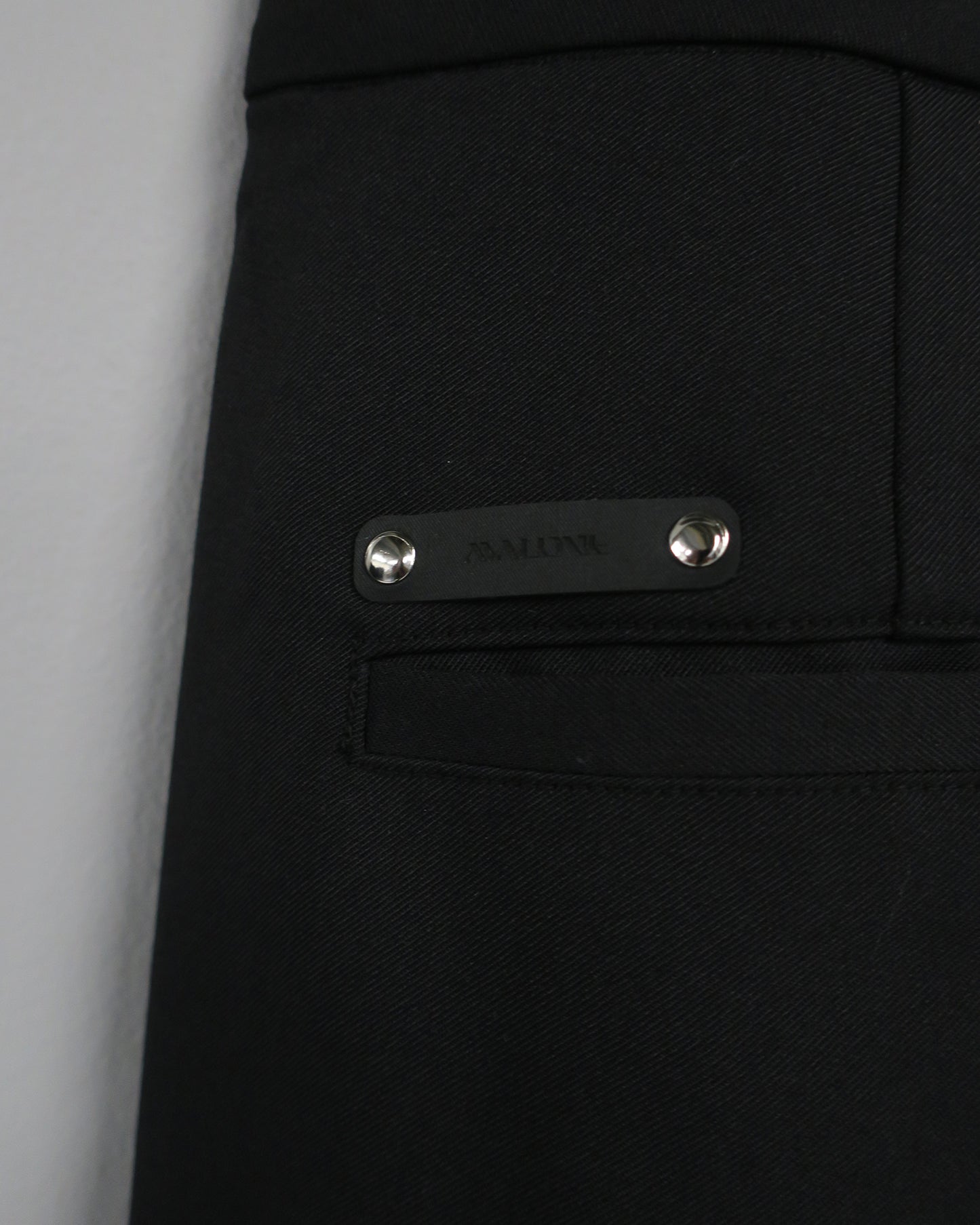 【RE-STOCK】3TUCKS FLEX GABARDINE TAPERED TROUSERS / BLACK