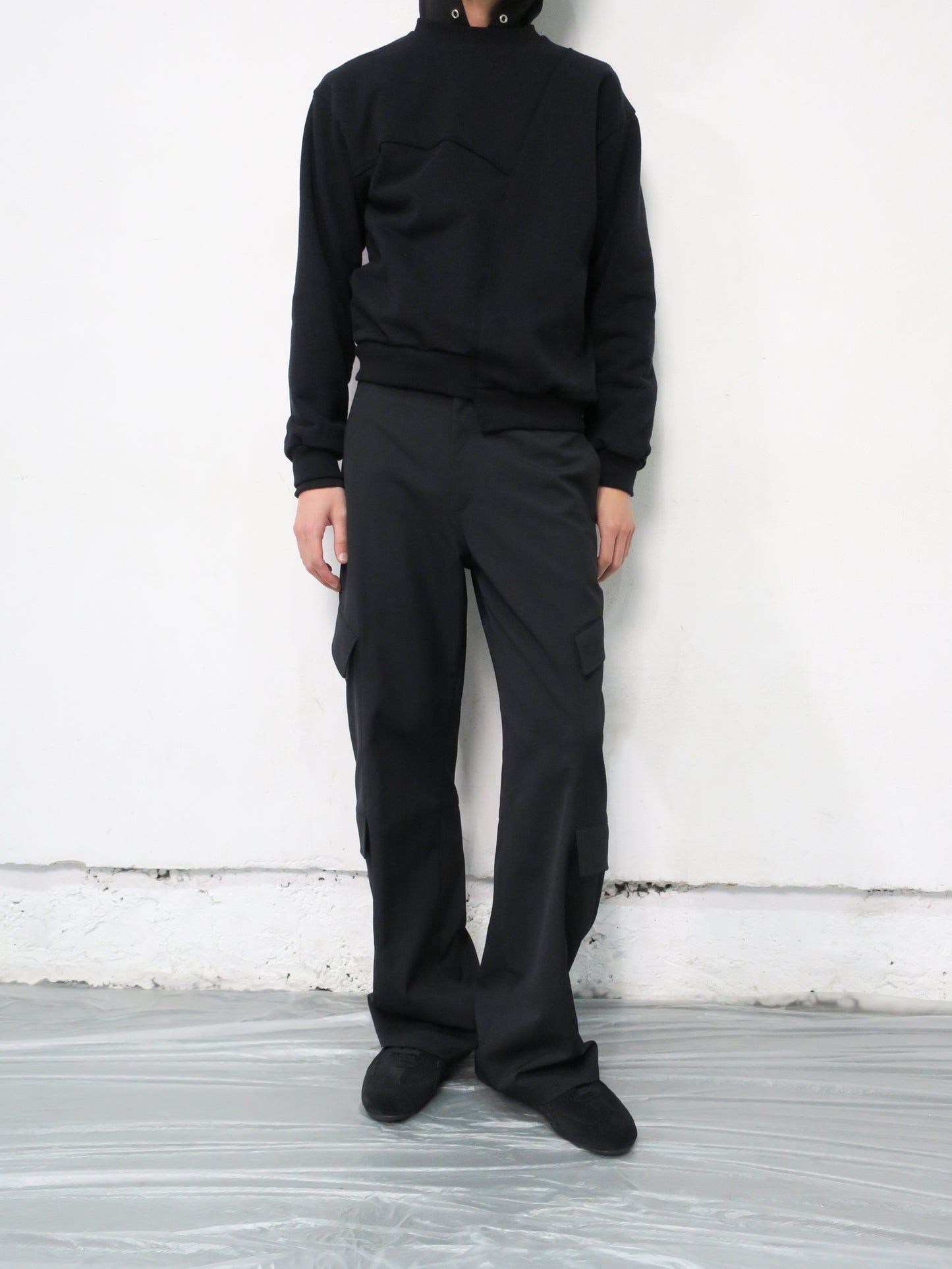 REBUILT TEXTURED PANEL CREWNECK SWEATSHIRT/ BLACK