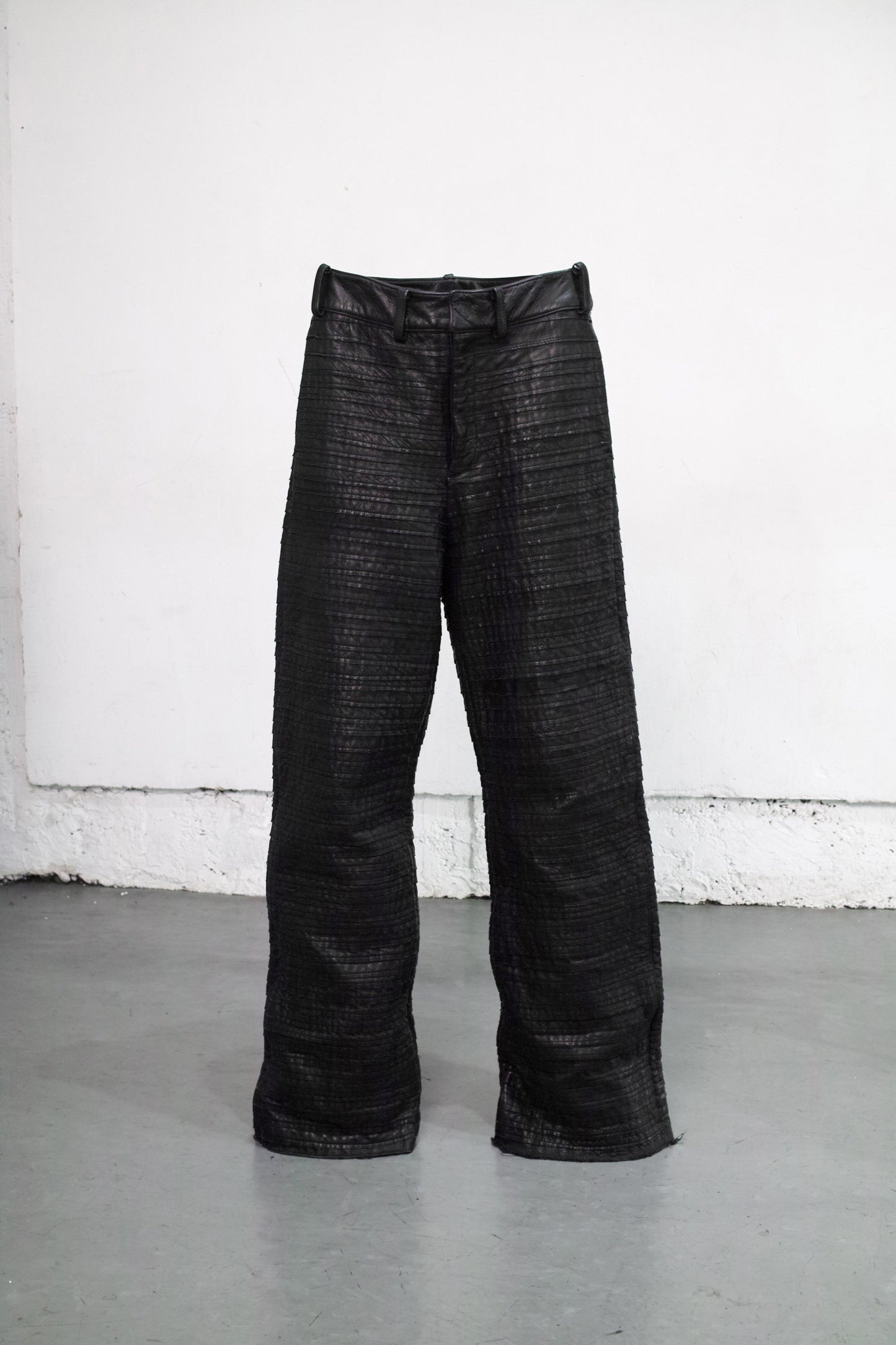 SCALE LEATHER HYBRID TROUSERS  / BLACK