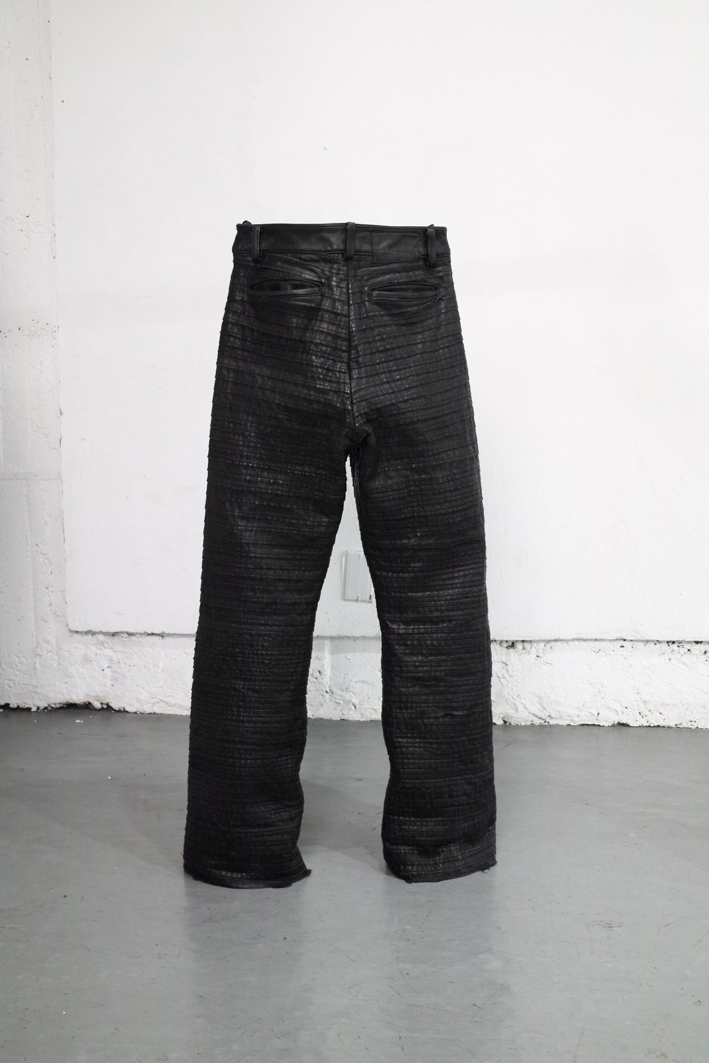 SCALE LEATHER HYBRID TROUSERS  / BLACK
