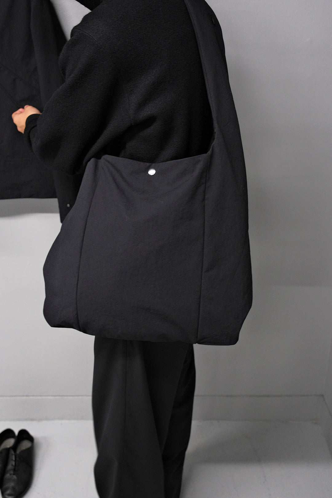 【SAMPLE】HIGH TECH MATERIAL TECHNICAL BIG SHOLDER BAG / BLACK
