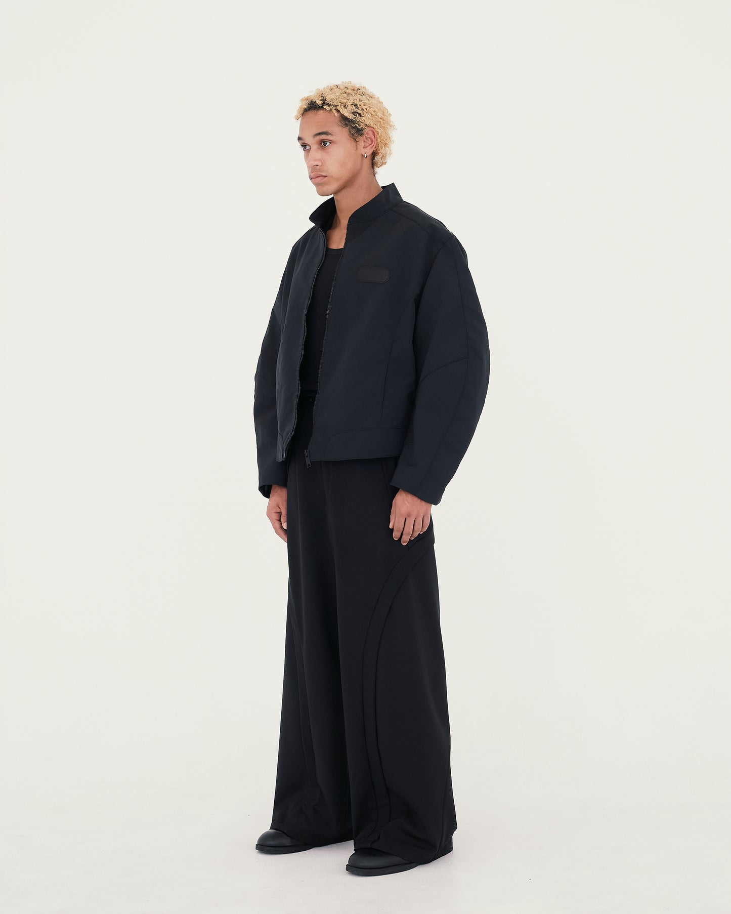 【SALE】THREE-D ORIGINAL HIGH-TECH MATERIAL BLOUSON/ BLACK