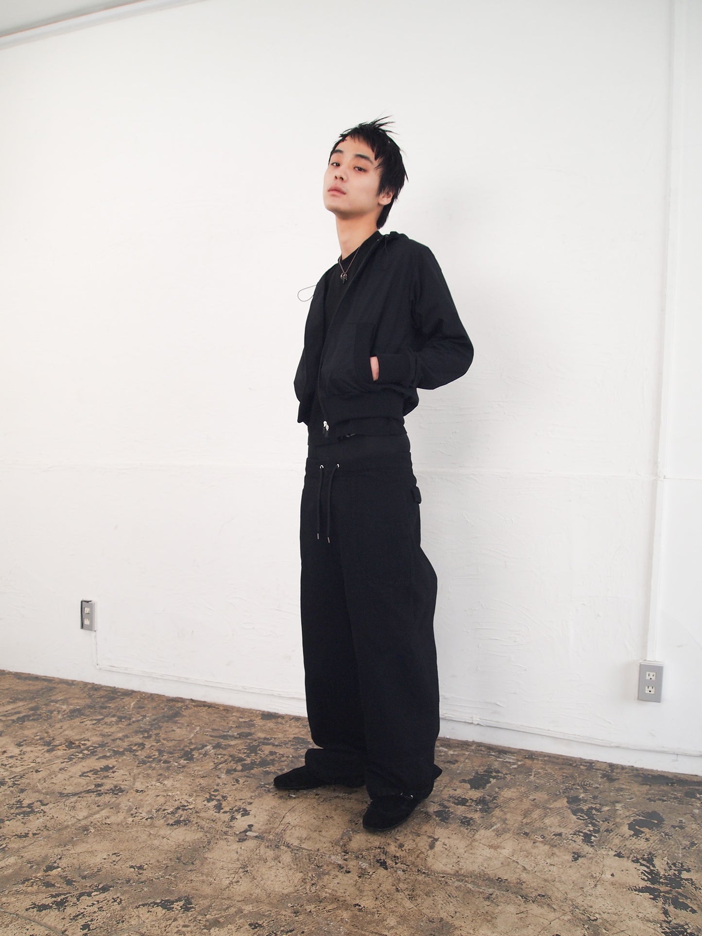 【SALE】WATERPROOF COMPACT W ZIP HOODIE/ BLACK