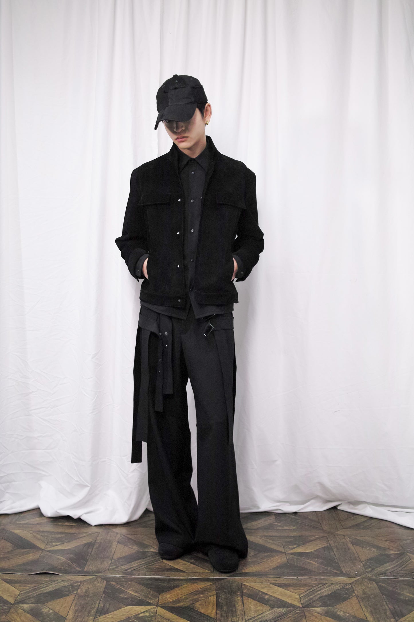 DETACHABLE HARNESS BOOT-CUT GABARDINETROUSERS / BLACK