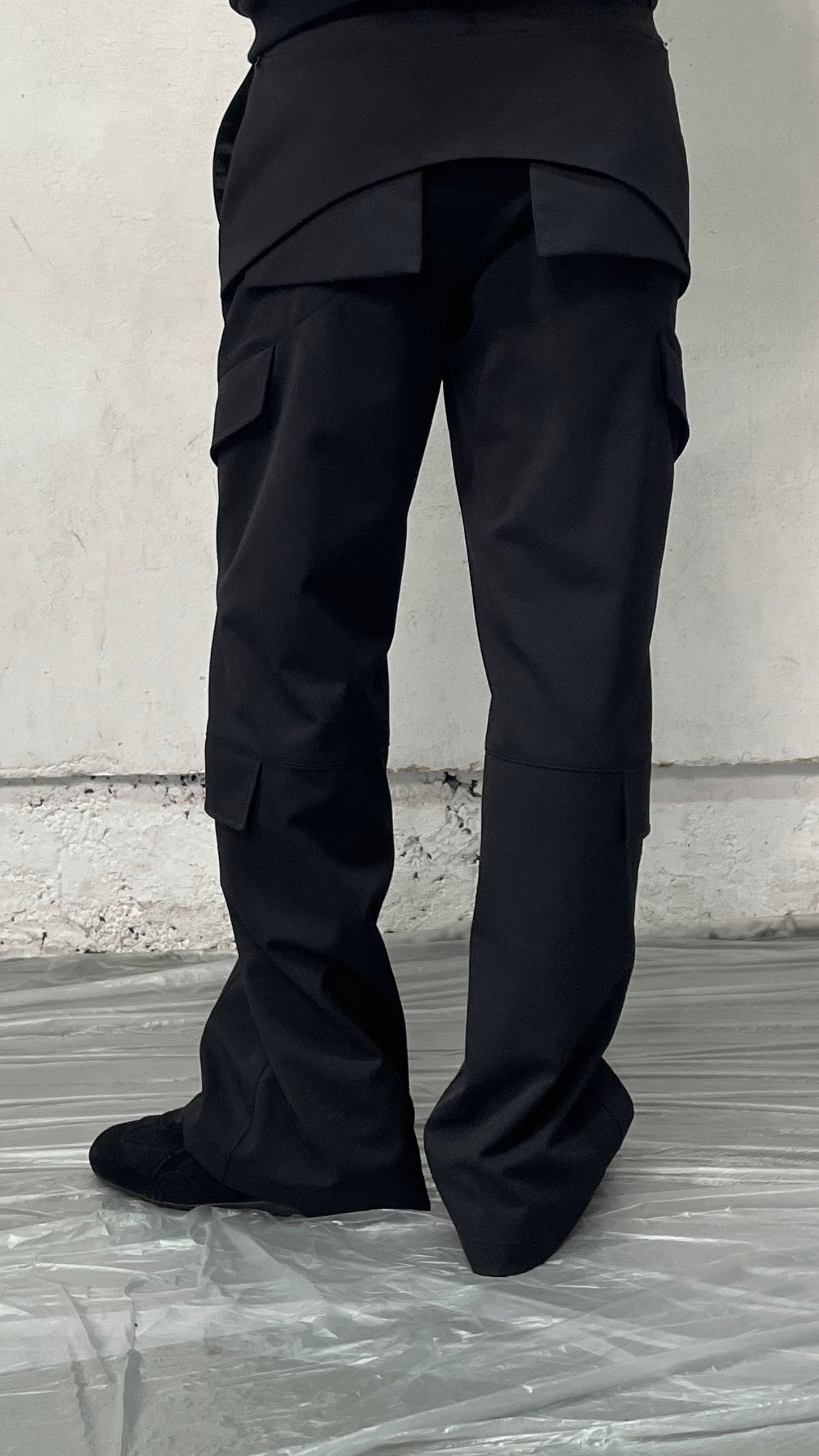 STRUCTURED UTILITY TROUSERS / BLACK