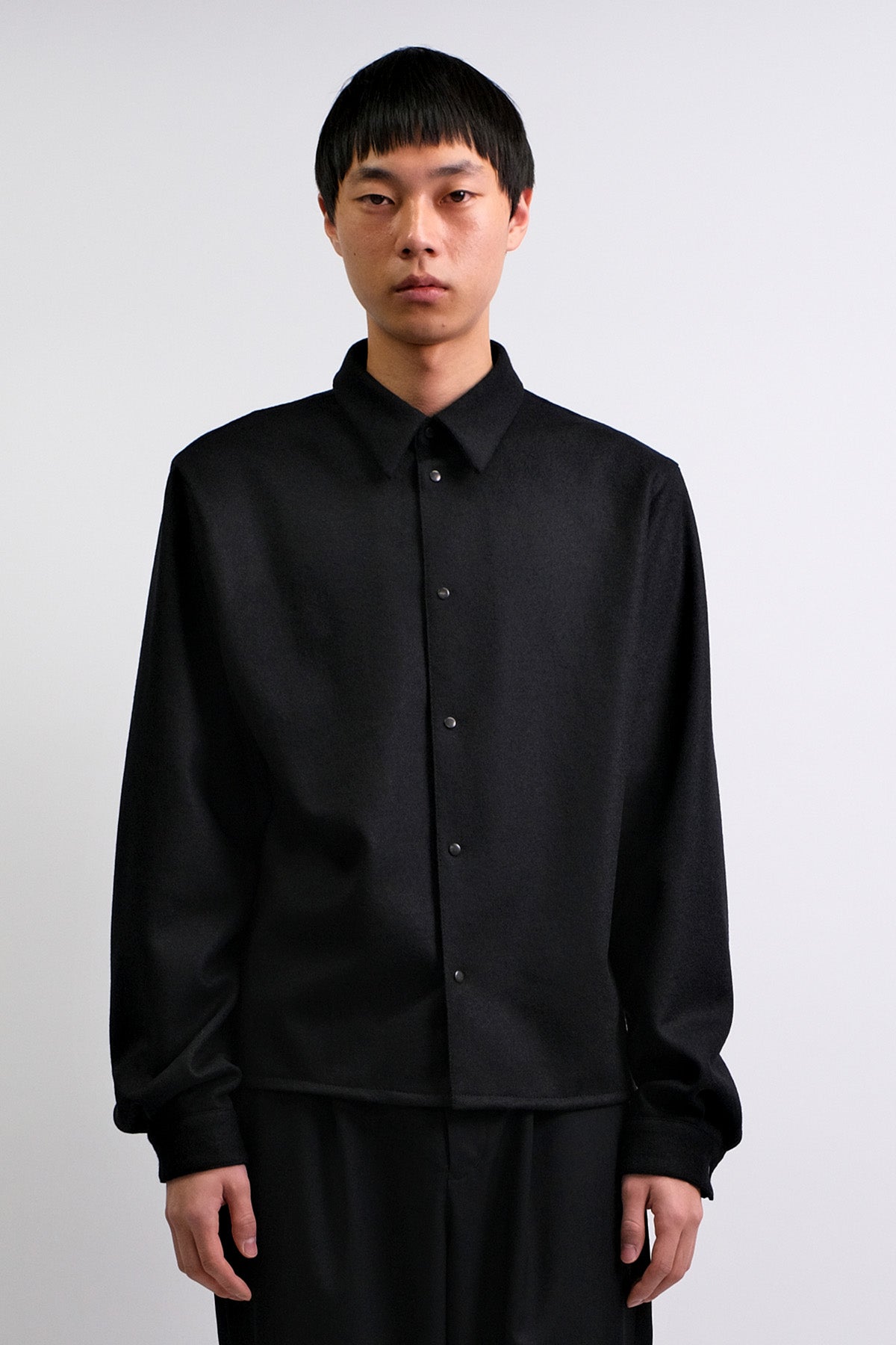 WOOL SMOOTH SQUARE SHIRTS / BLACK