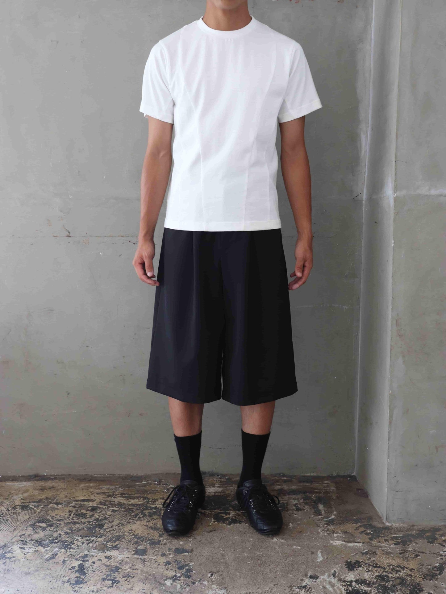 STREAMED LINE ALL WHITE PANEL T-SH/ OFF WHITE