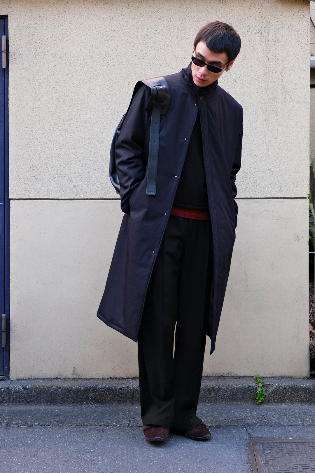 TRADITIONAL GABARDINE PIN-TUCK TROUSERS / BLACK