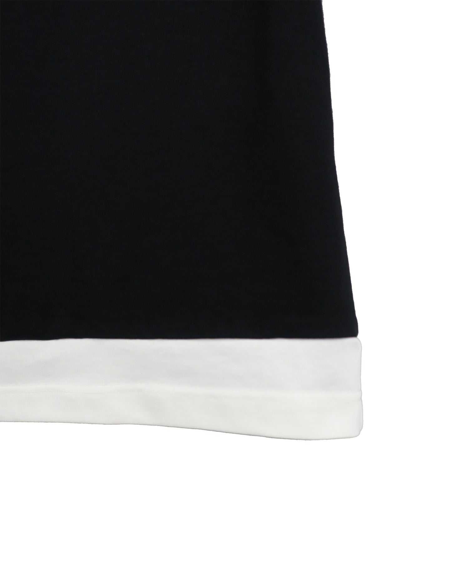 CONTRAST HEM LAYERED T-SHIRTS / BLACK×O-W