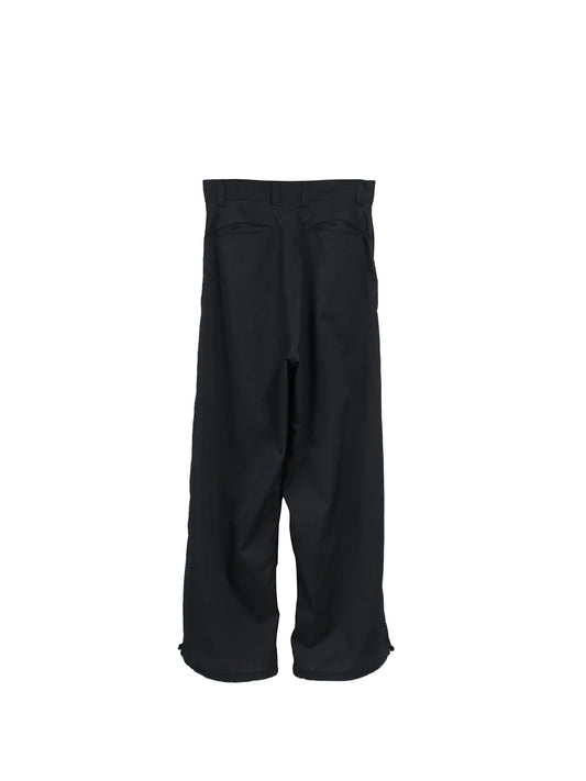 DOT AIR STRETCH 4-TUCK TROUSERS / BLACK
