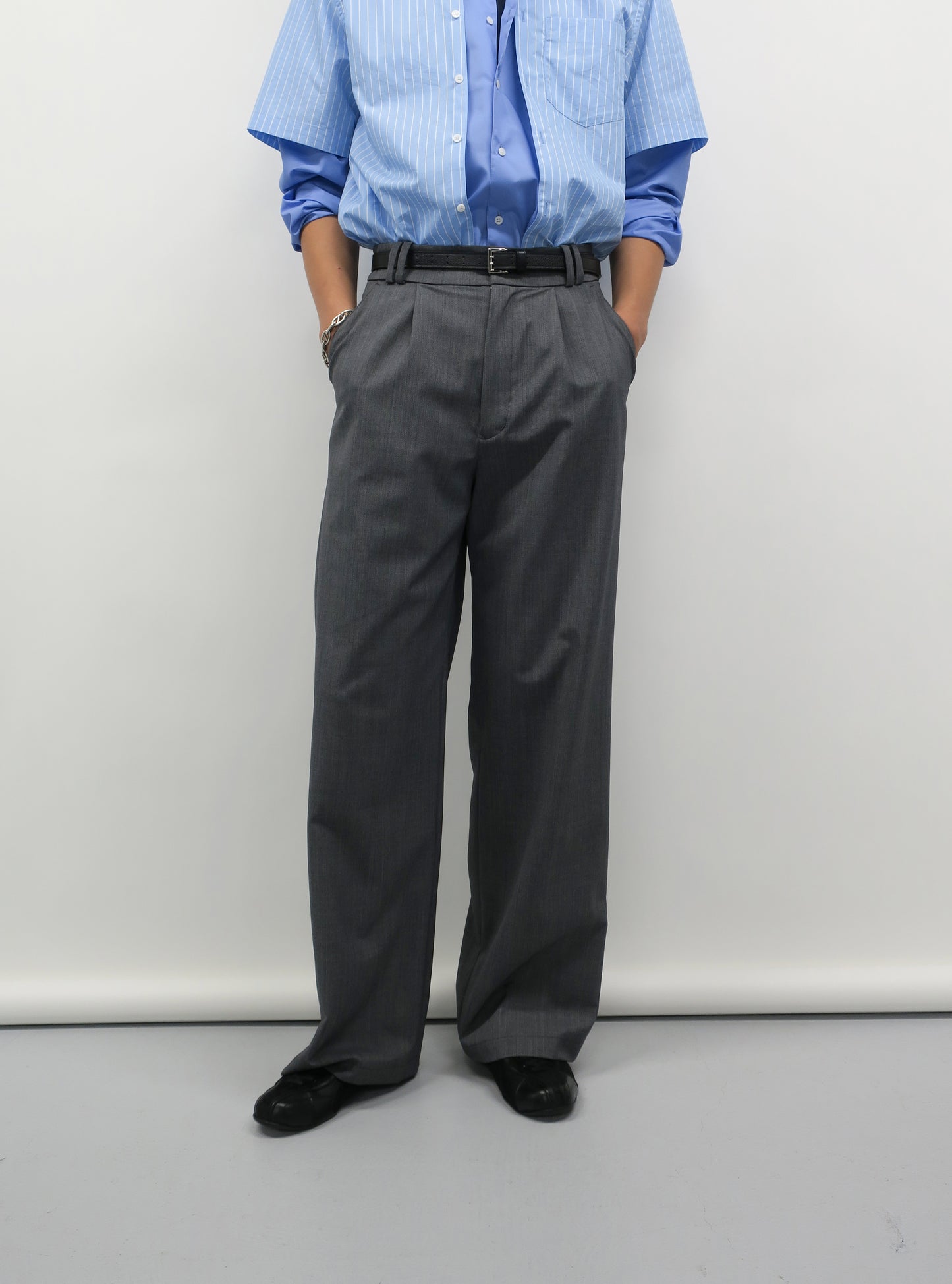 DOUBLE LOOP RELAXED STRAIGHT TROUSERS / GRAY