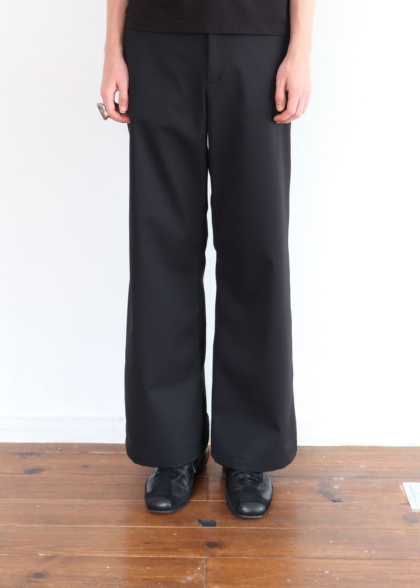 FLEX GABARDINE BOOT CUT TROUSERS / BLACK