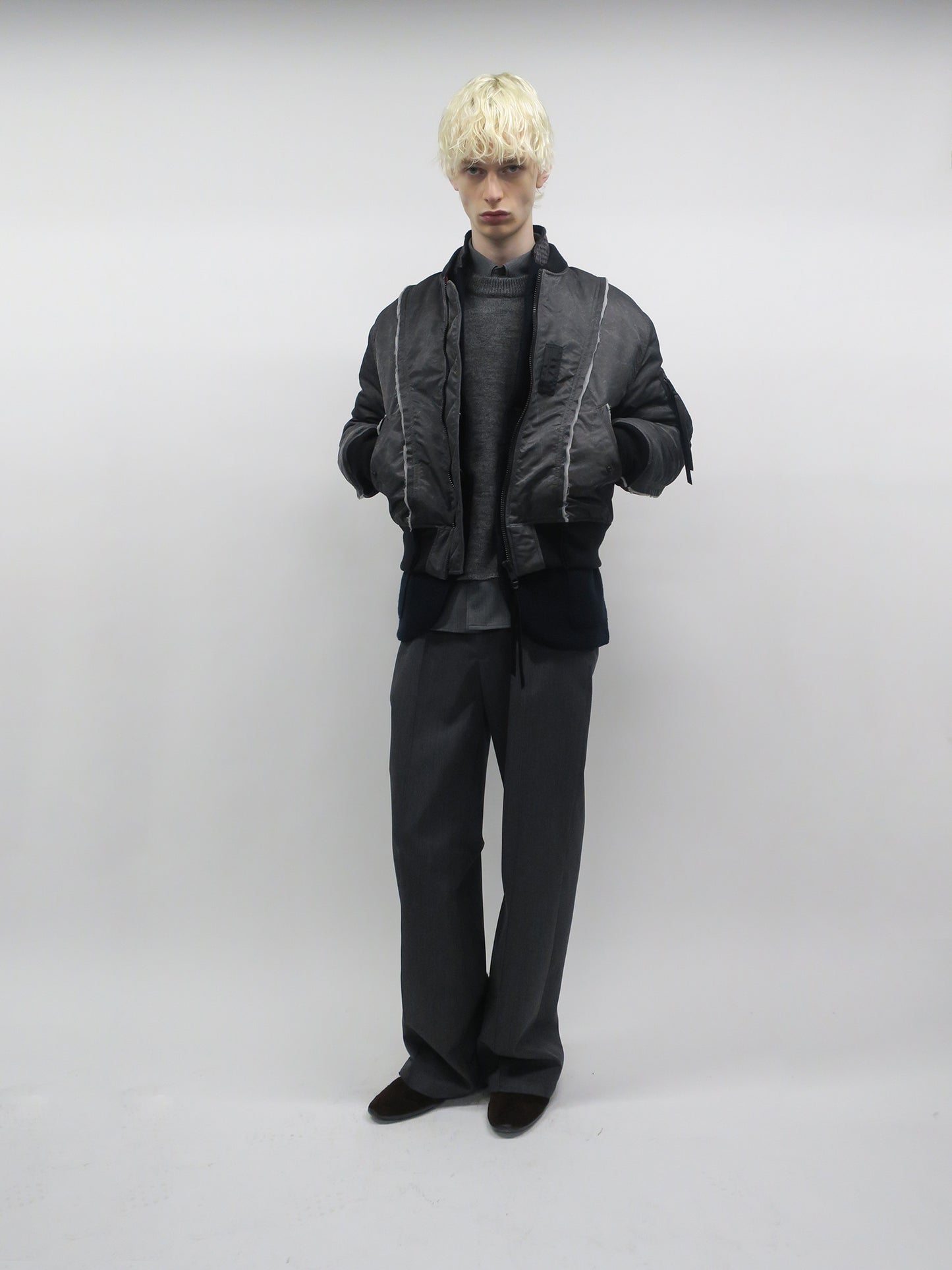 ROYAL HIGH-DENSITY PIN-TUCK TROUSERS / GRAY