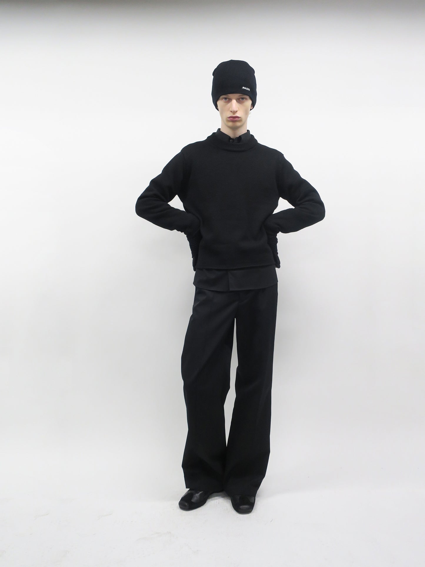 AVALONE LOGO BEANIE / BLACK