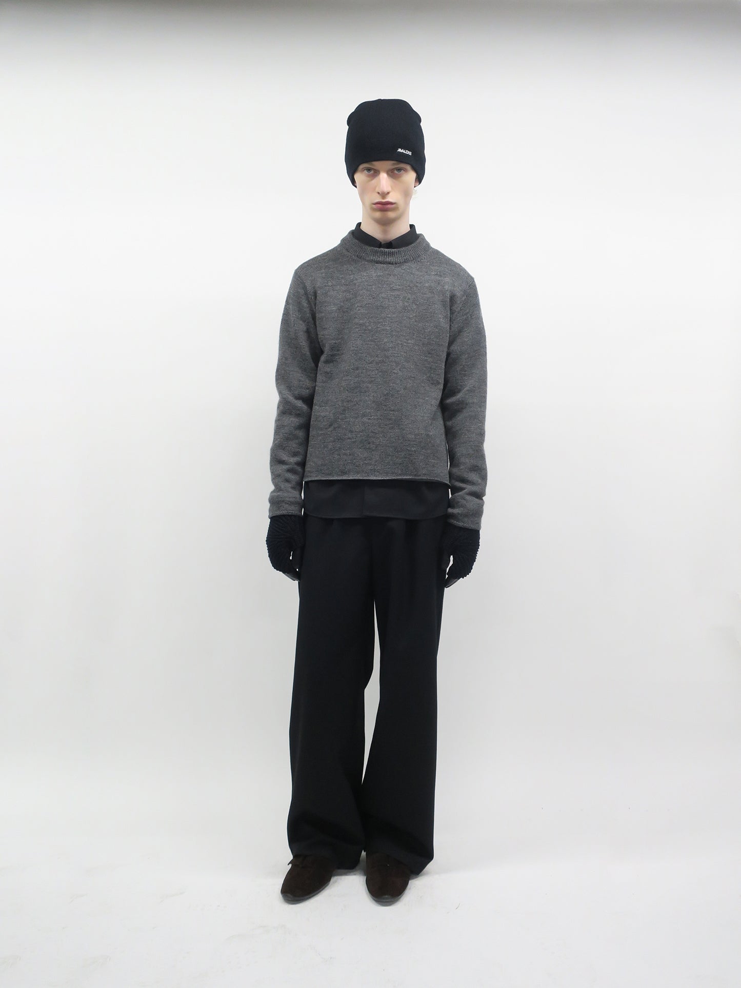 WOOL GABARDINE DOUBLE LOOP RELAXED TROUSERS / BLACK