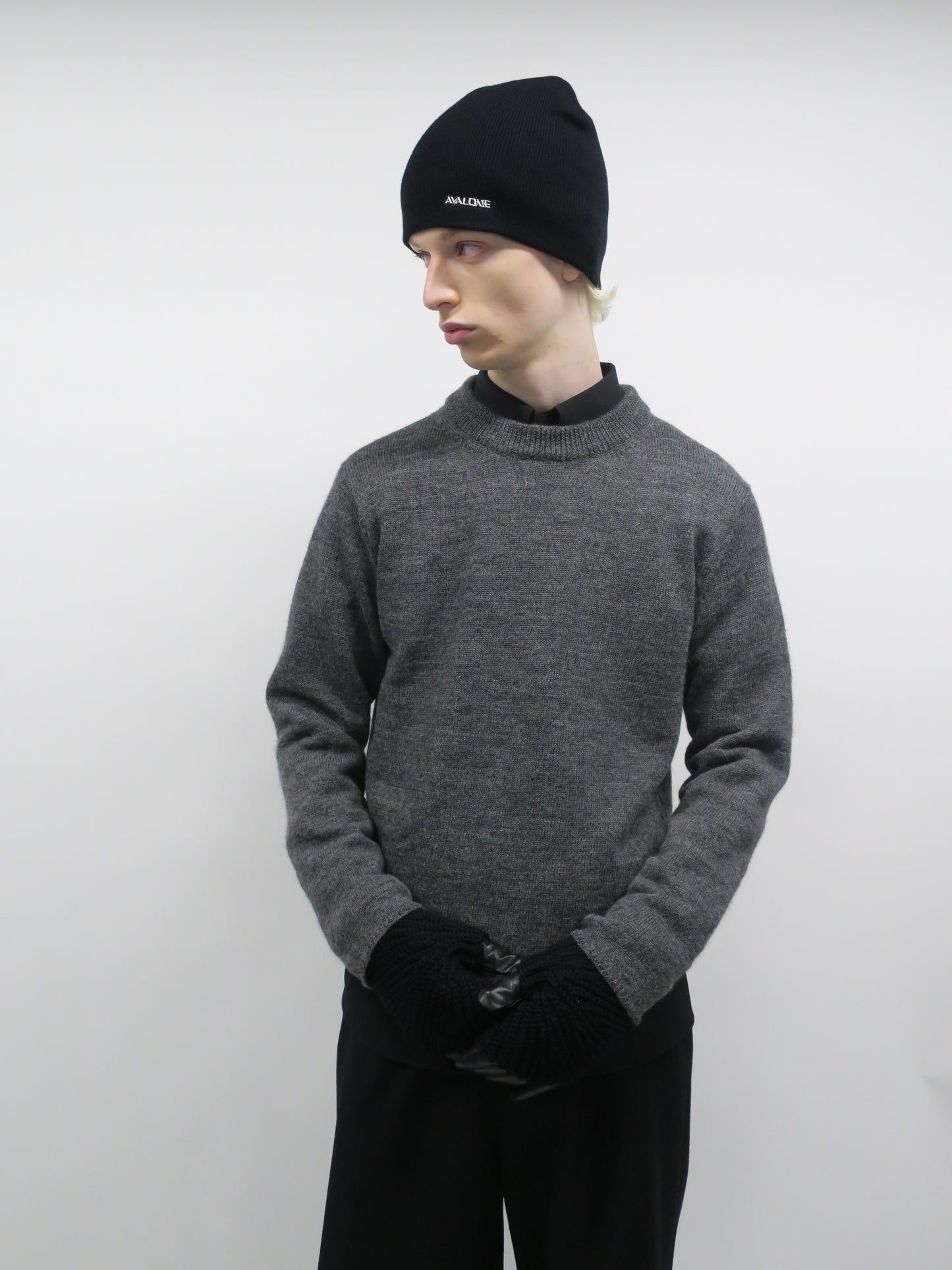 【LIMITED】LUX RIBLESS CROPPED 100%WOOL KNIT / GRAY