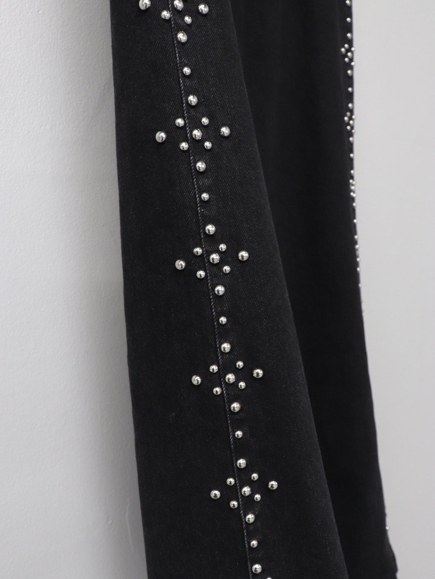 【LIMITED QUANTITY】ACE OF SPADES BLACK BOOT CUT STUDS / BLACK