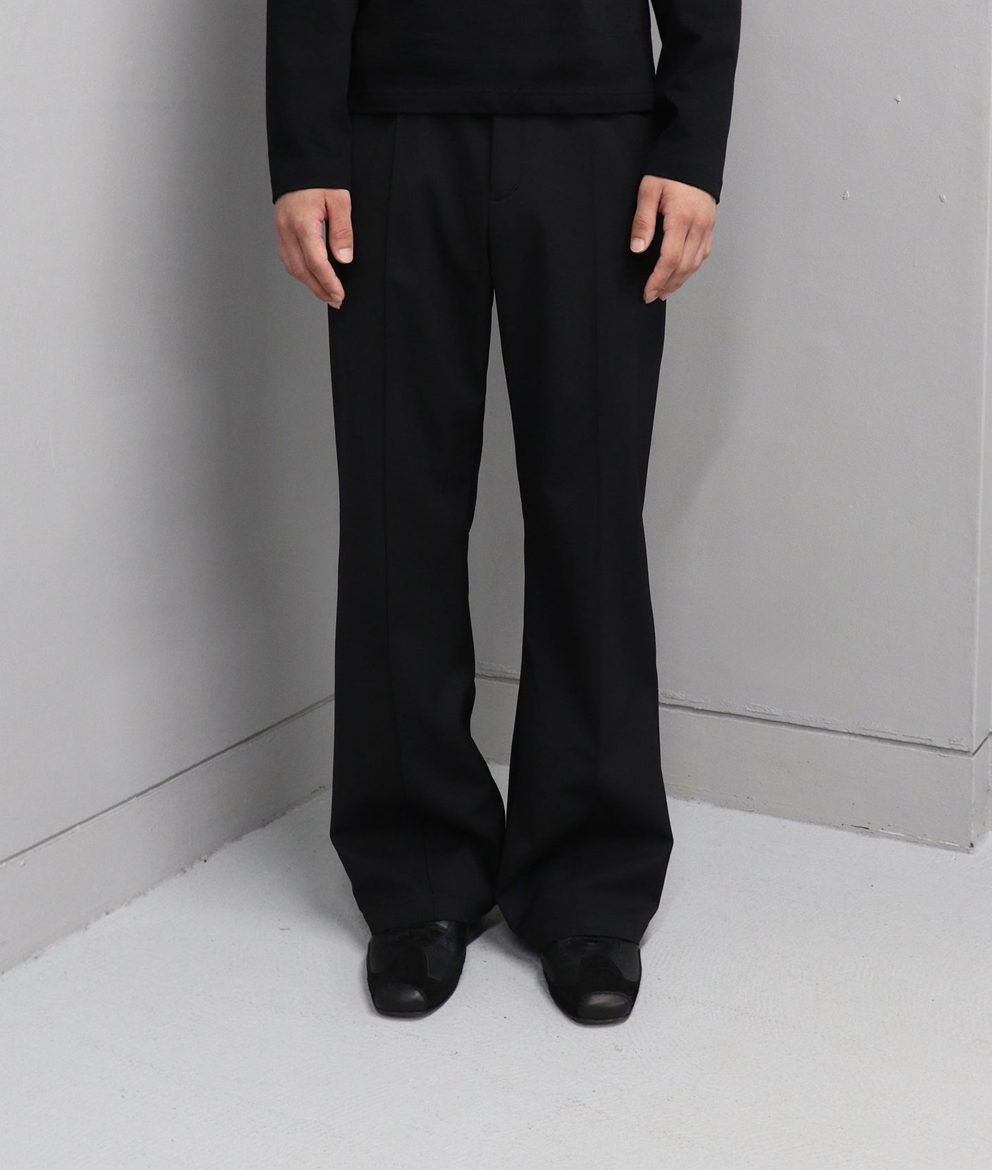 LEMMY'S GABARDINE PIN TUCK BOOT CUT TROUSERS/ BLACK